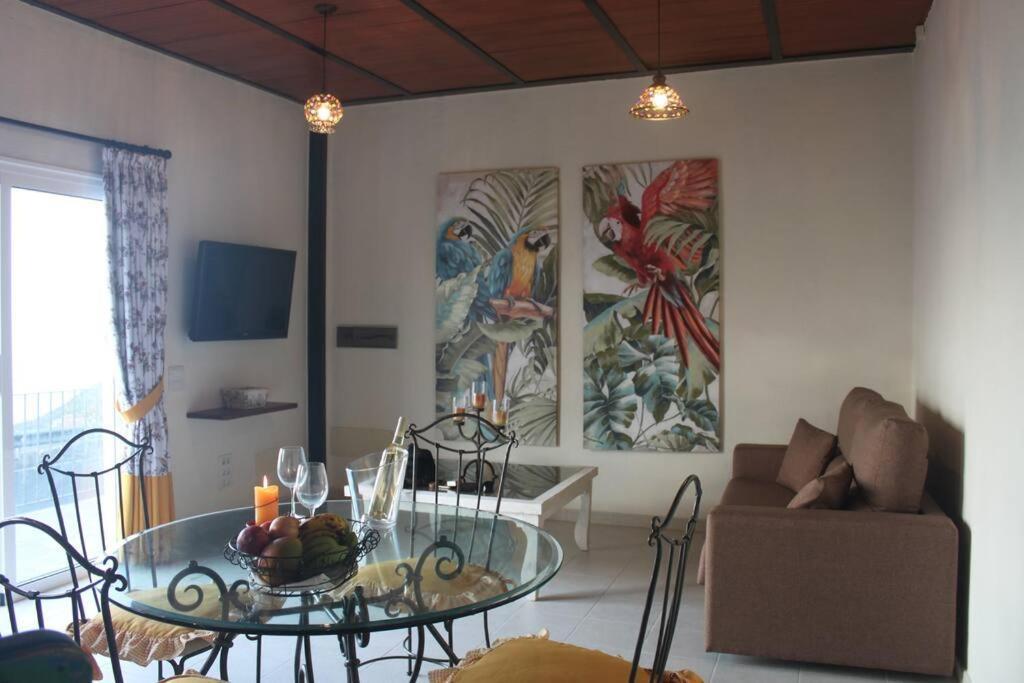 Casa Bernales